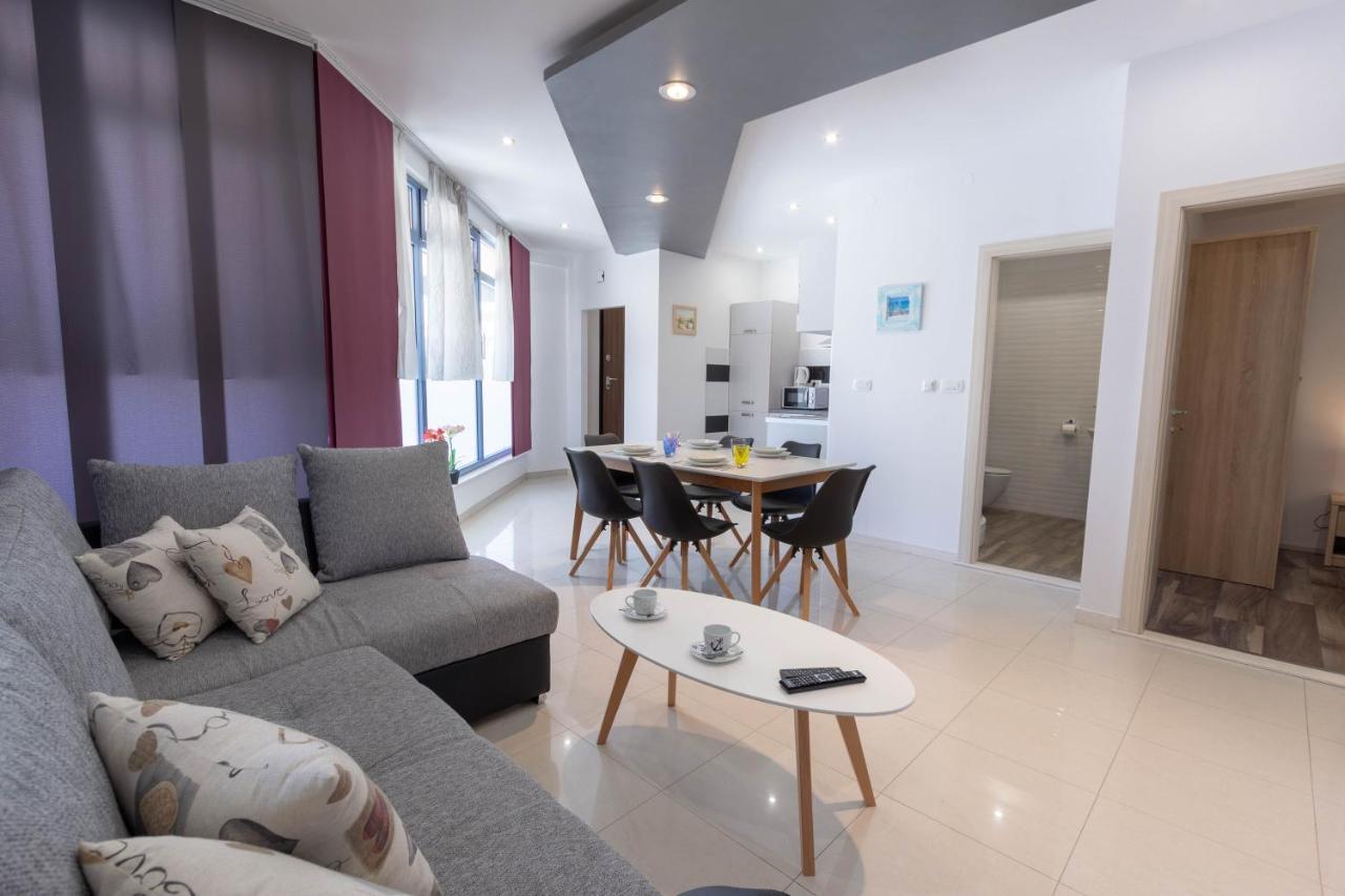 Apartman Dora Podstrana Buitenkant foto
