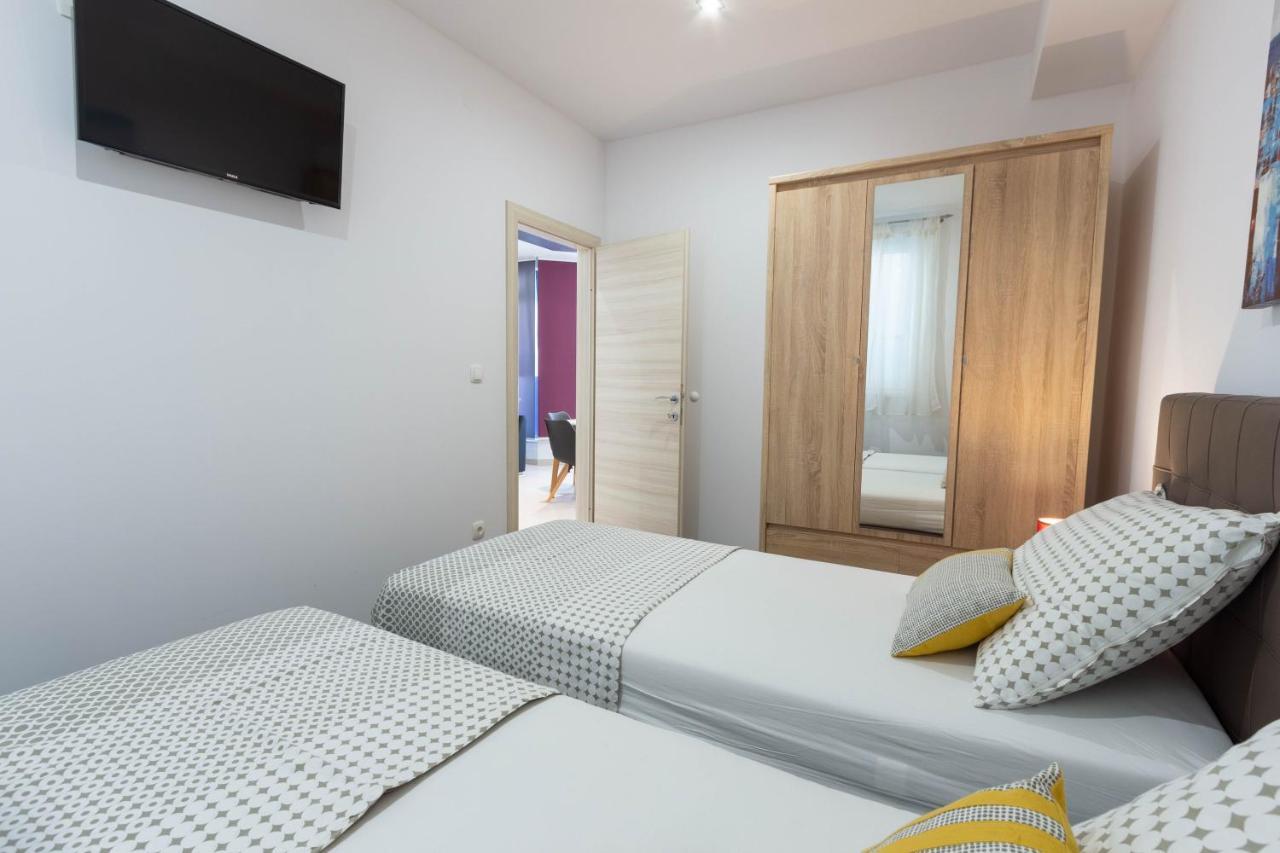 Apartman Dora Podstrana Buitenkant foto