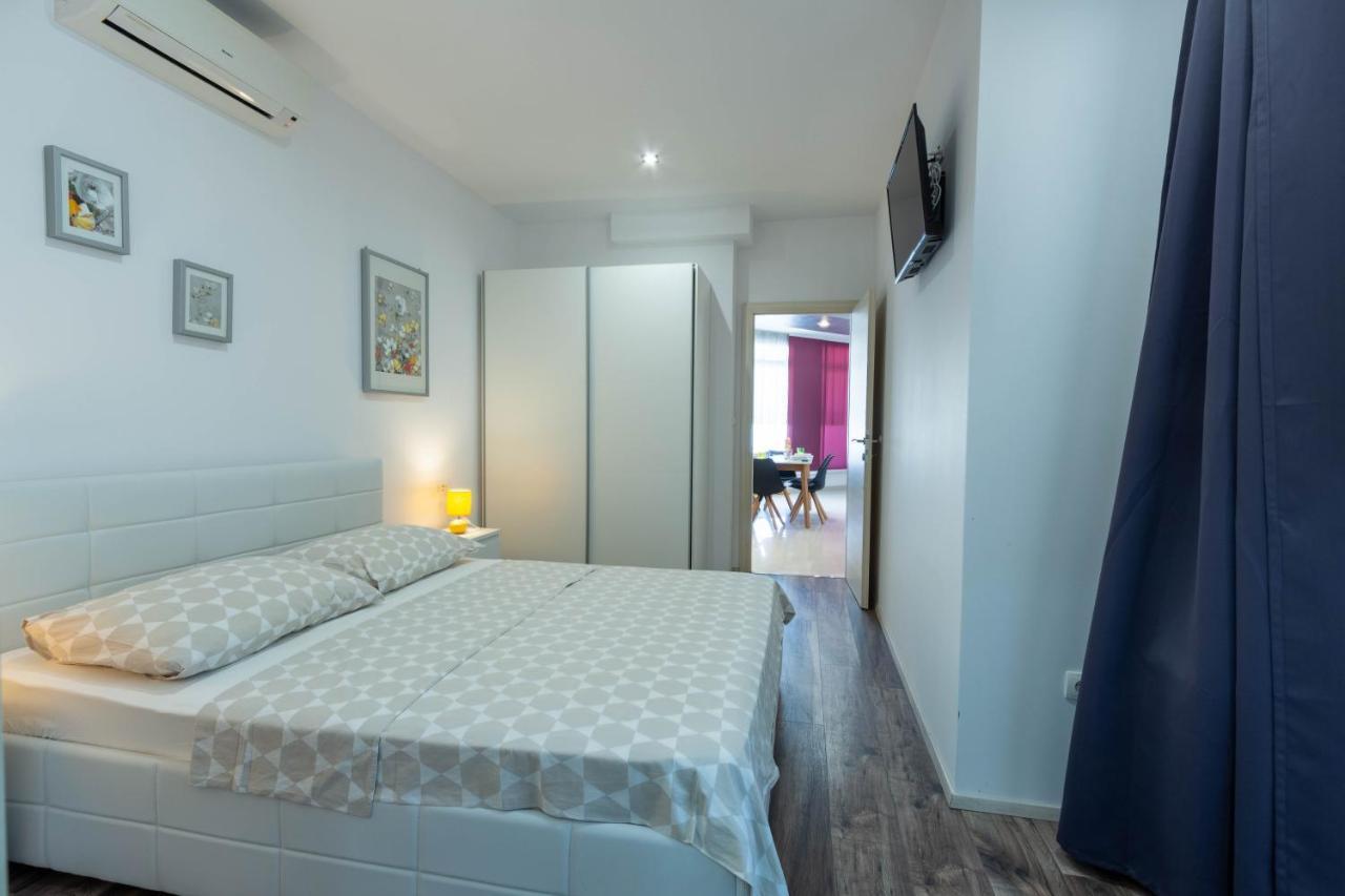 Apartman Dora Podstrana Buitenkant foto